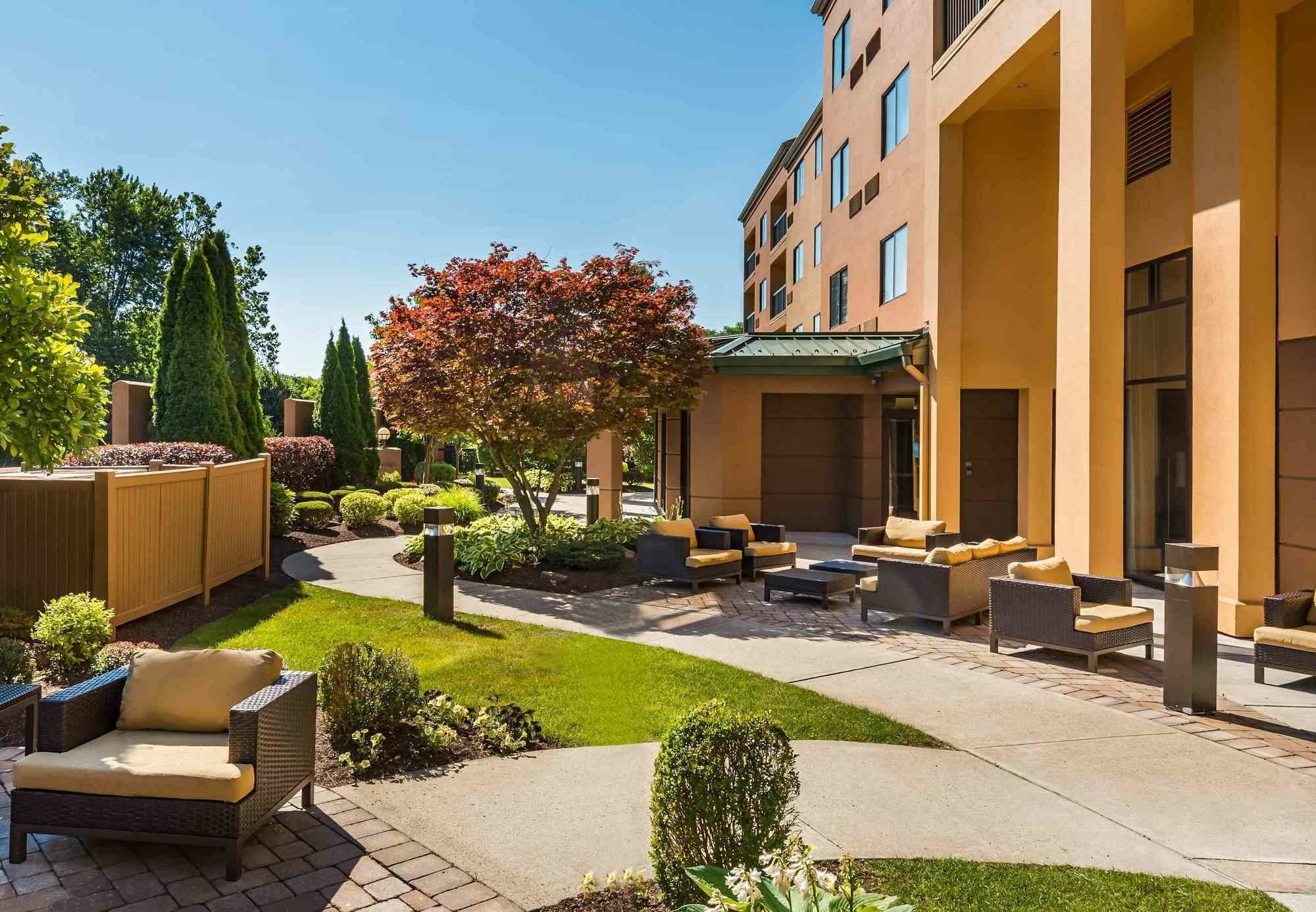 Hotel Courtyard By Marriott Danbury Exterior foto